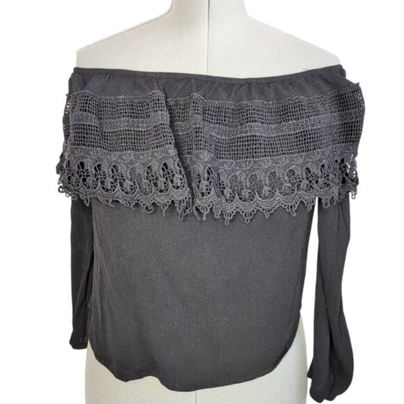 Socialite black rayon off-the-shoulder top with lace detailing, size medium - Picture 1 of 8